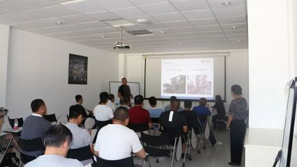 德国欧码仕步道铺砖机全面进驻中国市场，亮相上海绿色建博会